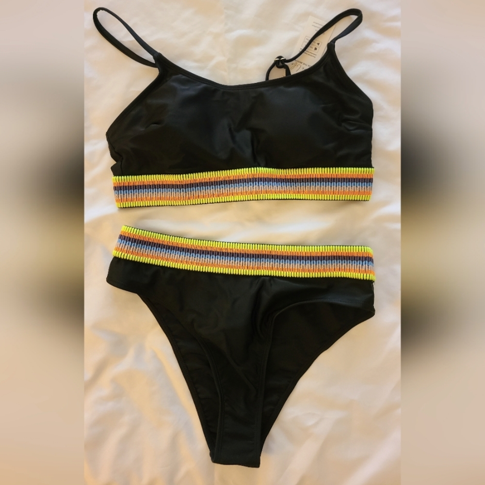Cupshe bikini swimsuit bathing suit size Medium